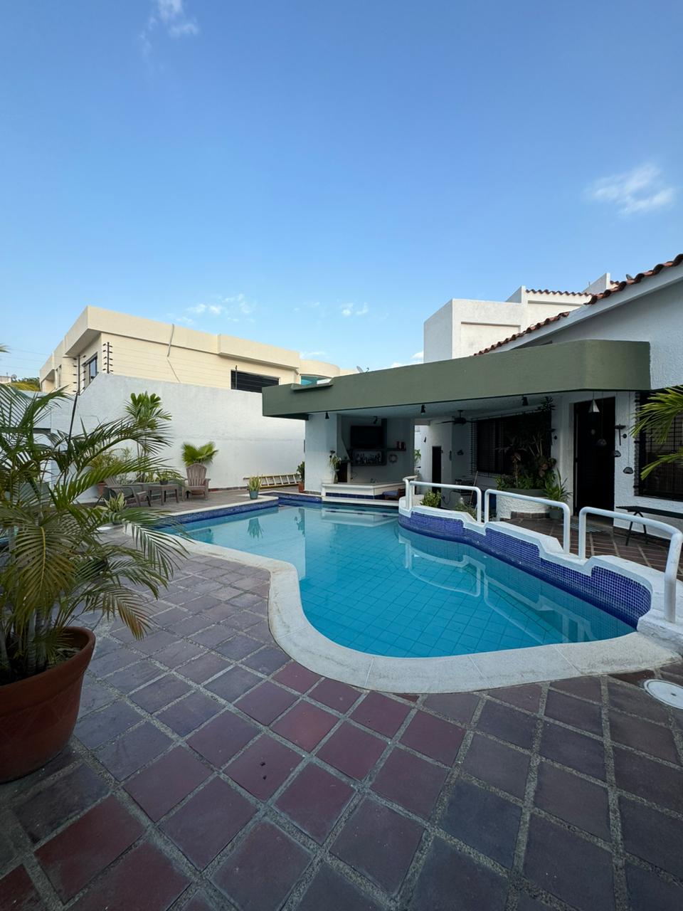 Home in Gated Community Prebo III - Espectacular Casa en Prebo III